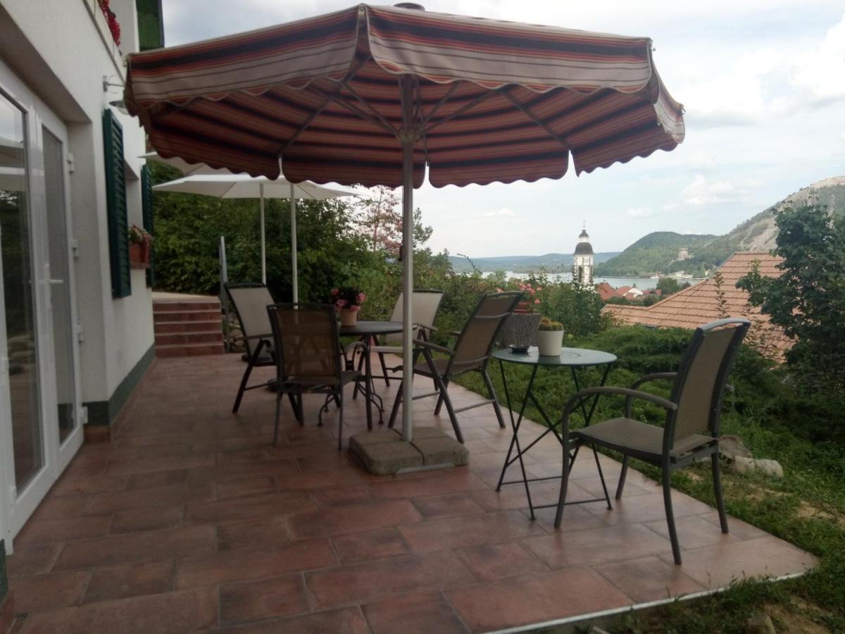 V4 Kilatoterasz Apartmanok Foeldszint Nagymaros Exterior photo